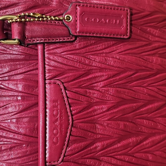 Coach Madison Burgundy Gathered Leather Satchel Bag W/Crossbody Strap NWOT - Picture 4 of 15